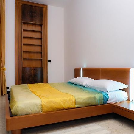 Apartament Deluxe Quattro Spade ヴェローナ エクステリア 写真