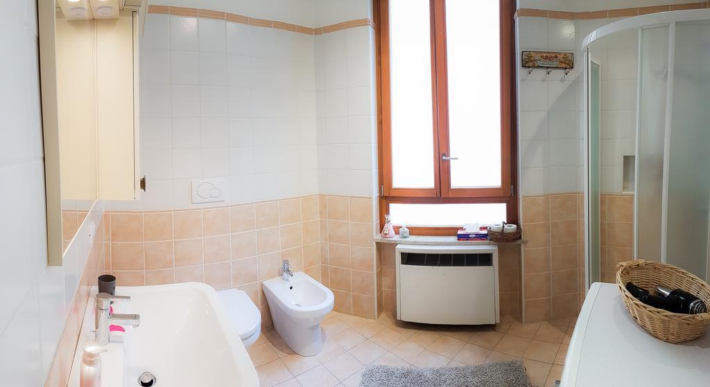 Apartament Deluxe Quattro Spade ヴェローナ エクステリア 写真