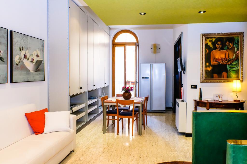 Apartament Deluxe Quattro Spade ヴェローナ エクステリア 写真