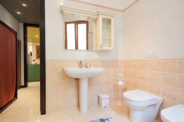 Apartament Deluxe Quattro Spade ヴェローナ エクステリア 写真